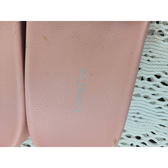 Express Pink Faux Diamond Studded Slides Sandals Flip Flops Women's 7.5 or 8 - Picture 4 of 9